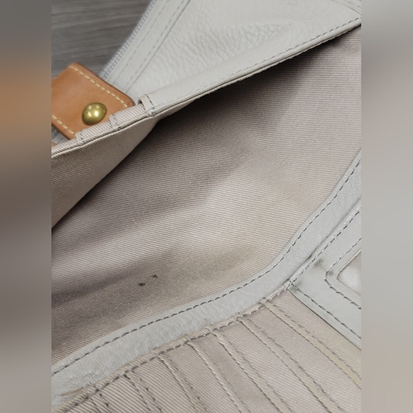 Fossil Clutch Leather Wallet. Gray w/brown strap - Picture 15 of 16